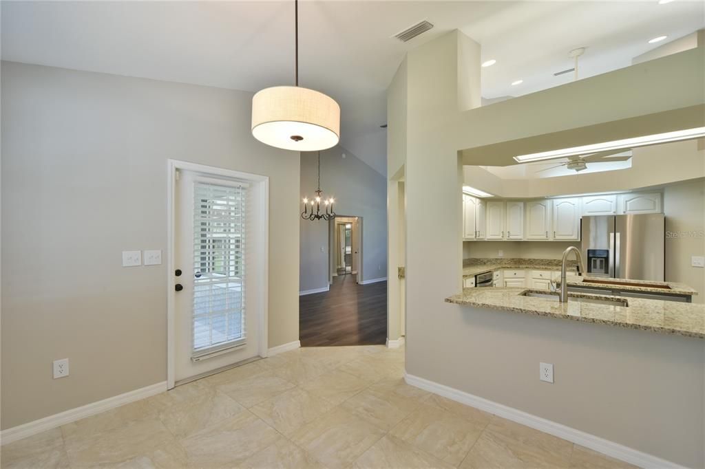 For Rent: $2,500 (3 beds, 2 baths, 2318 Square Feet)