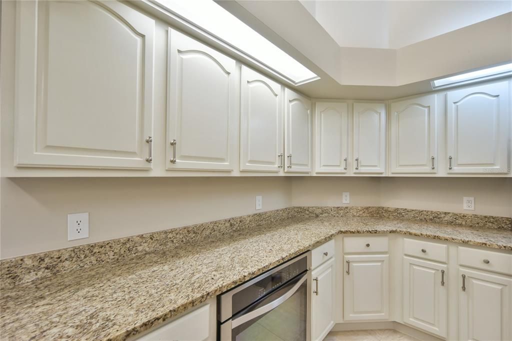 For Rent: $2,500 (3 beds, 2 baths, 2318 Square Feet)