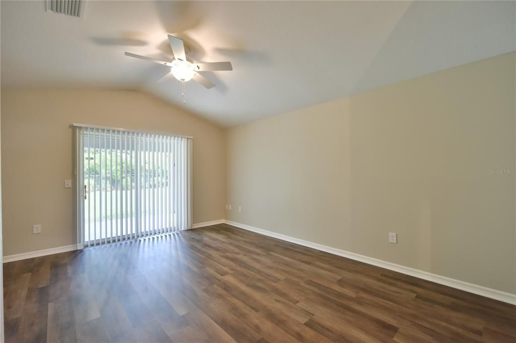 For Rent: $2,500 (3 beds, 2 baths, 2318 Square Feet)