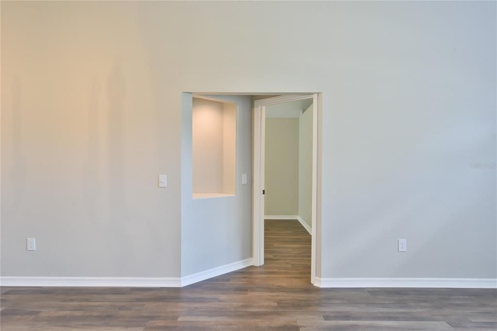 For Rent: $2,500 (3 beds, 2 baths, 2318 Square Feet)