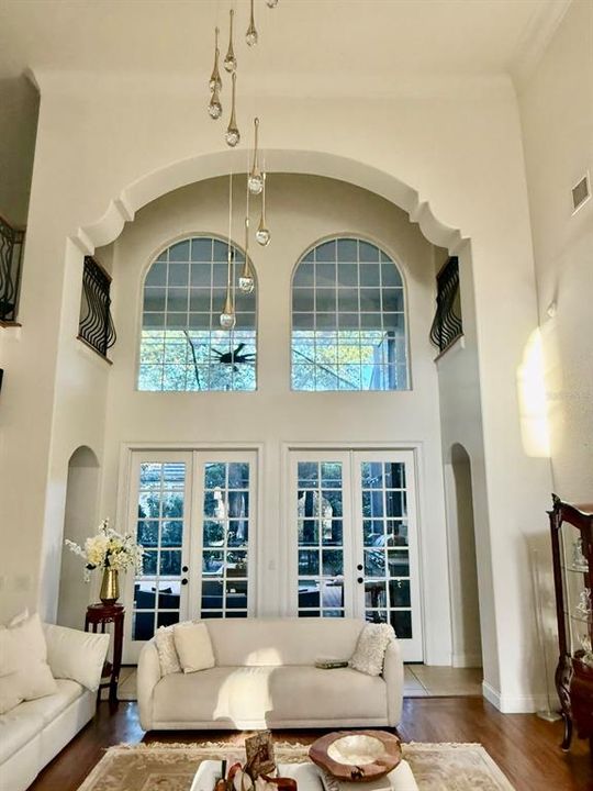 For Sale: $1,750,000 (5 beds, 4 baths, 4342 Square Feet)