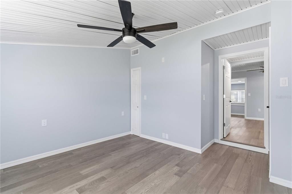 For Rent: $2,500 (1 beds, 1 baths, 678 Square Feet)