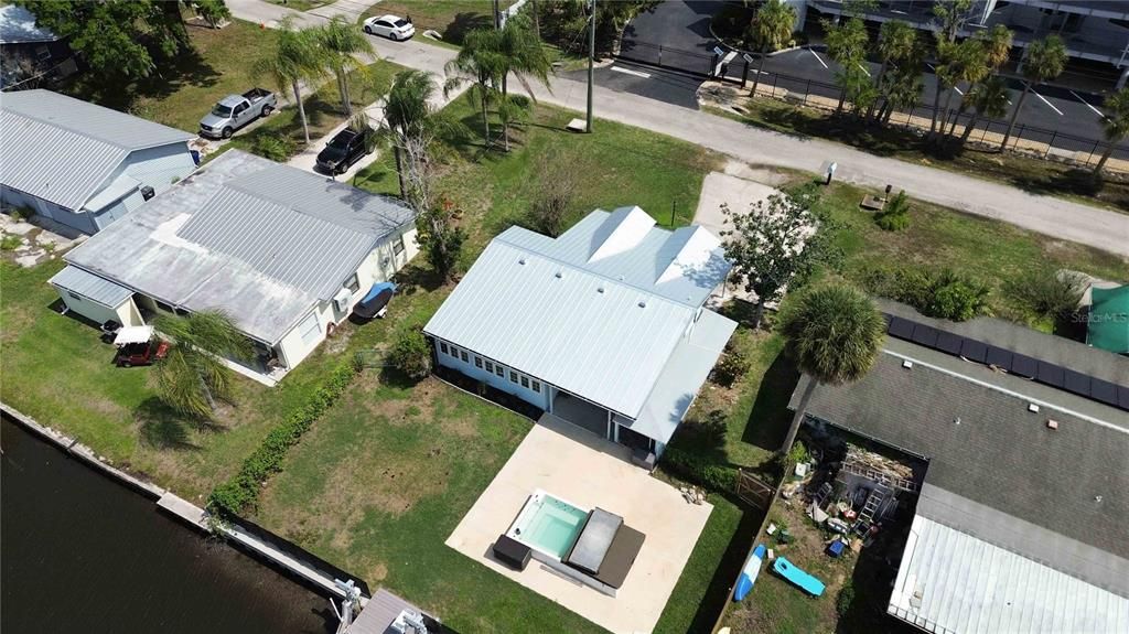 For Rent: $2,500 (1 beds, 1 baths, 678 Square Feet)