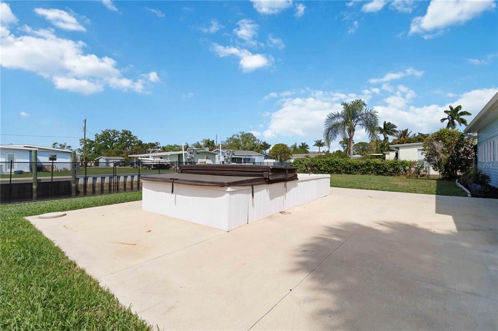 For Rent: $2,500 (1 beds, 1 baths, 678 Square Feet)