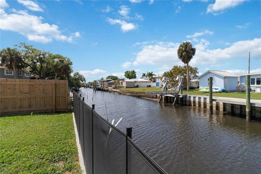 For Rent: $2,500 (1 beds, 1 baths, 678 Square Feet)