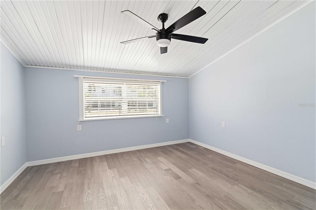 For Rent: $2,500 (1 beds, 1 baths, 678 Square Feet)