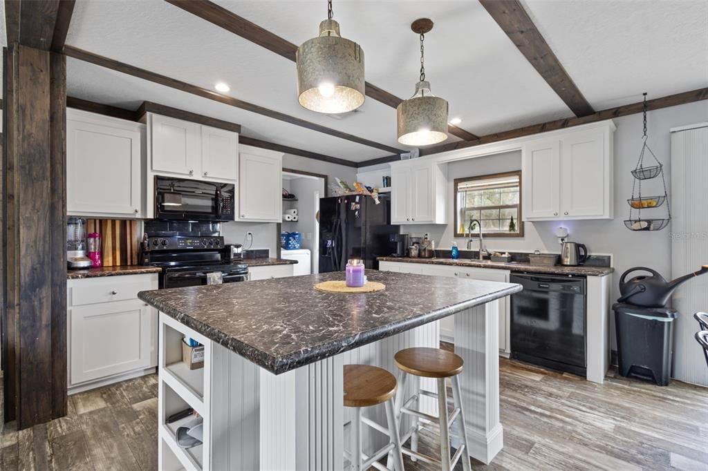 For Sale: $229,900 (5 beds, 3 baths, 2052 Square Feet)