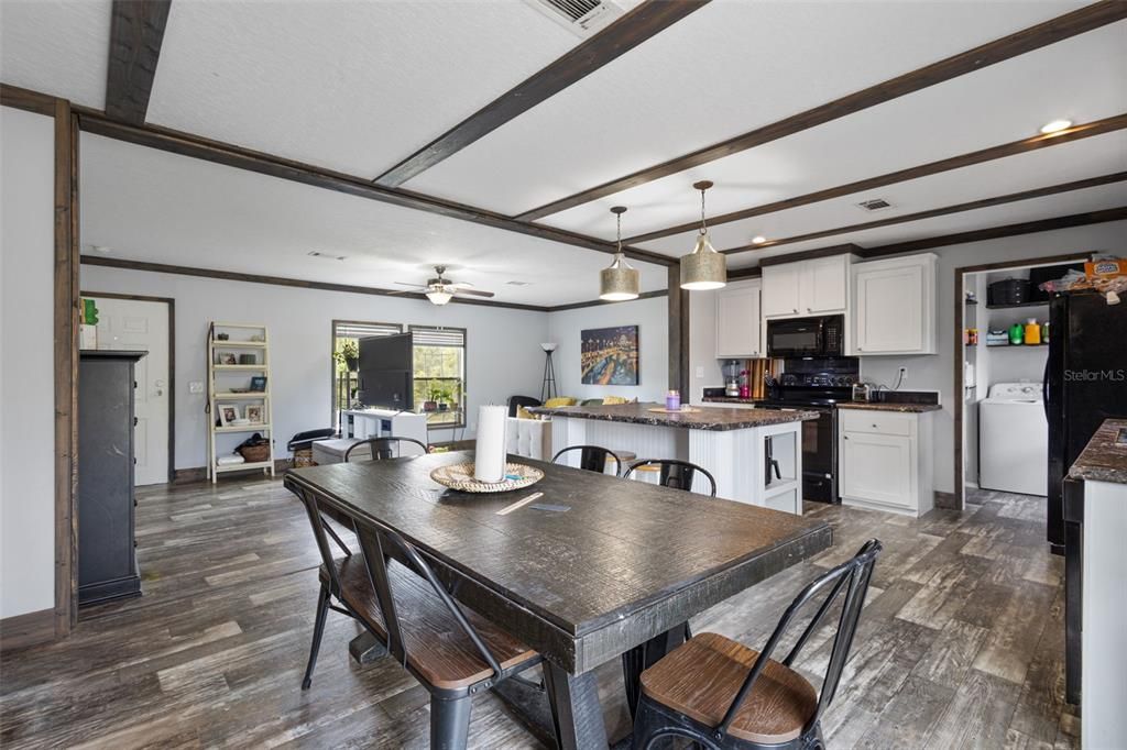 For Sale: $229,900 (5 beds, 3 baths, 2052 Square Feet)