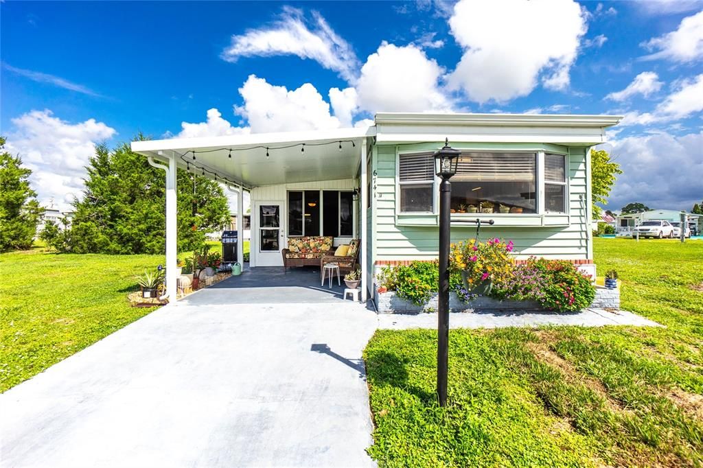For Sale: $119,000 (2 beds, 2 baths, 720 Square Feet)