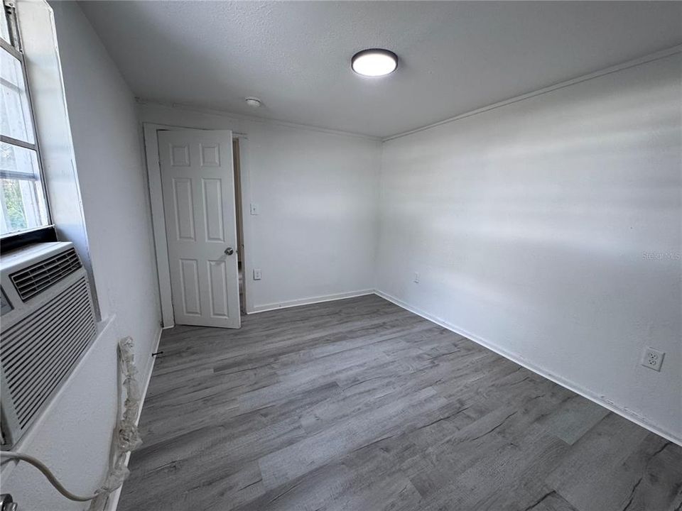 For Rent: $1,200 (1 beds, 1 baths, 650 Square Feet)