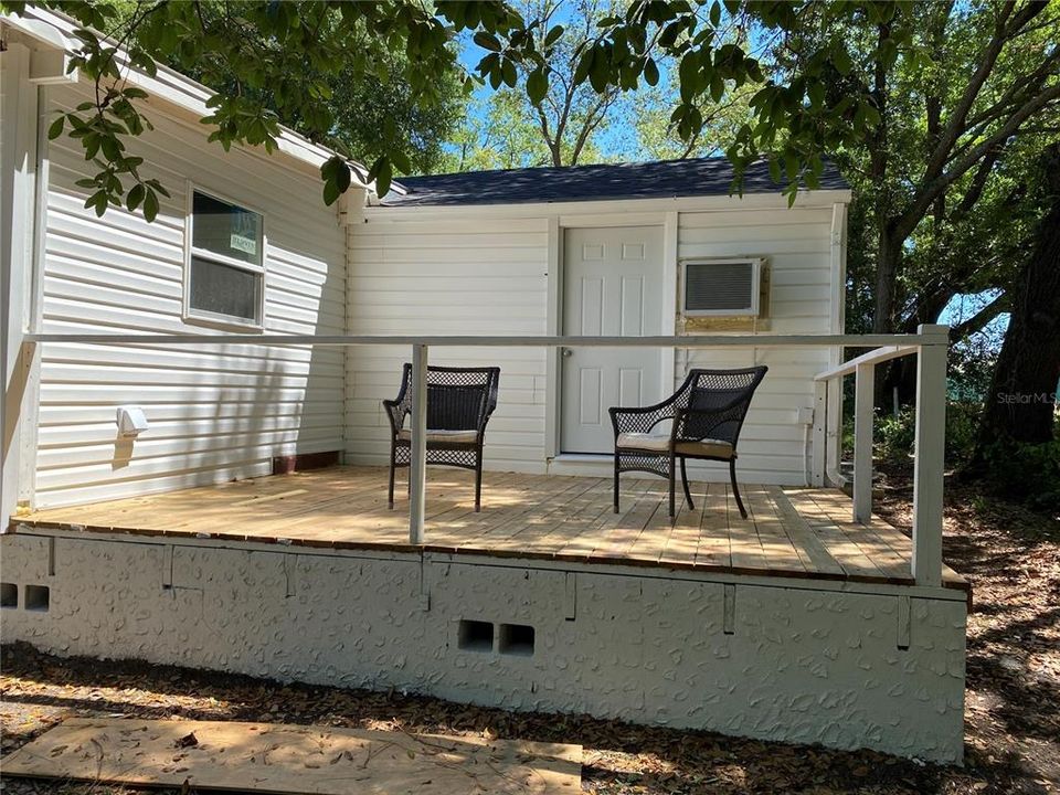 For Rent: $1,200 (1 beds, 1 baths, 650 Square Feet)