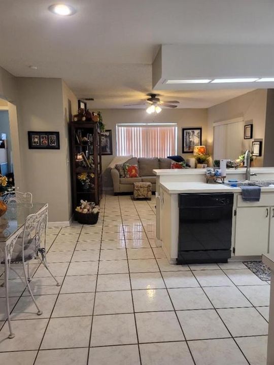 For Sale: $360,000 (3 beds, 2 baths, 1666 Square Feet)