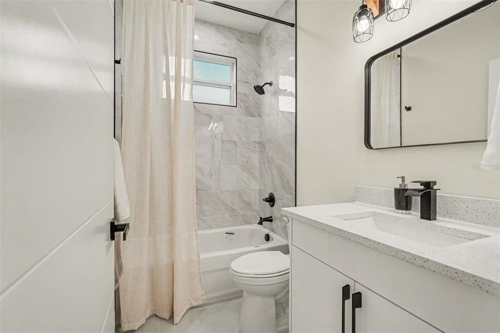 En Venta: $740,000 (6 camas, 0 baños, 2830 Pies cuadrados)