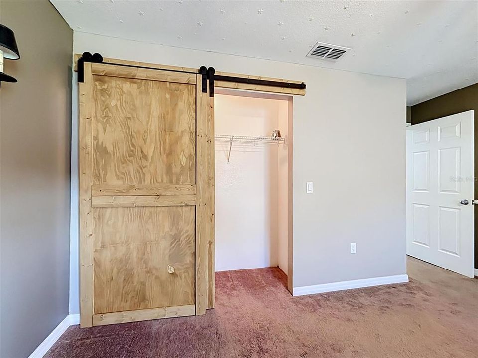 En Venta: $489,000 (5 camas, 3 baños, 2720 Pies cuadrados)