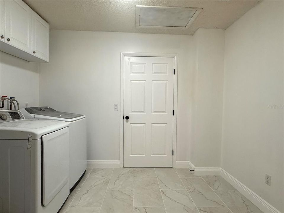 For Rent: $4,200 (4 beds, 2 baths, 2296 Square Feet)