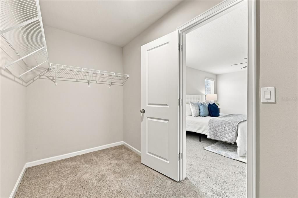 For Sale: $715,000 (5 beds, 3 baths, 2983 Square Feet)