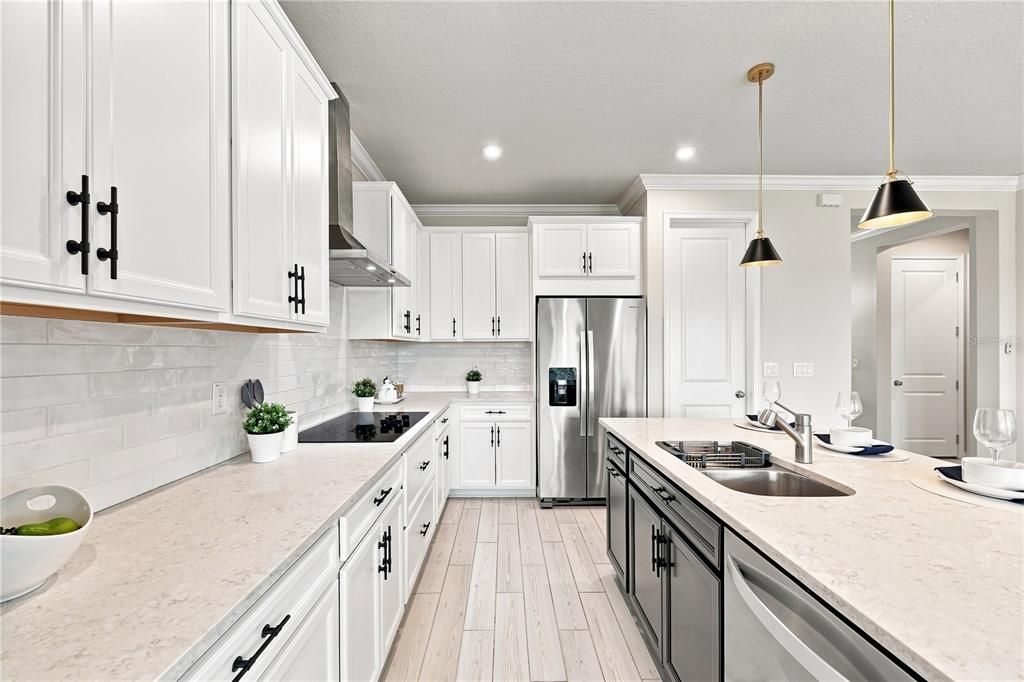 For Sale: $715,000 (5 beds, 3 baths, 2983 Square Feet)