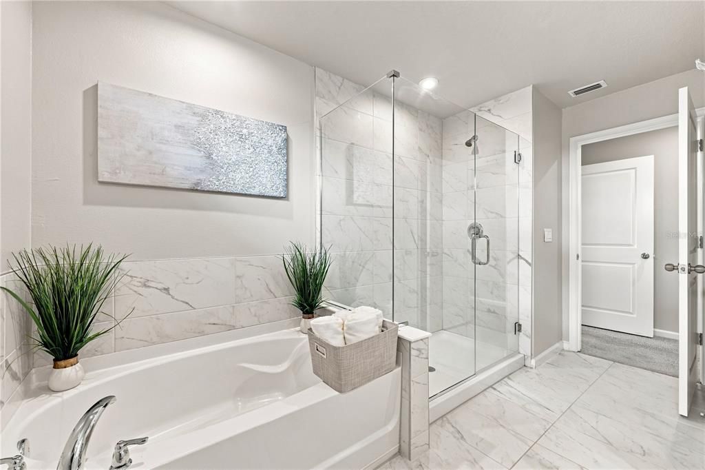 For Sale: $715,000 (5 beds, 3 baths, 2983 Square Feet)