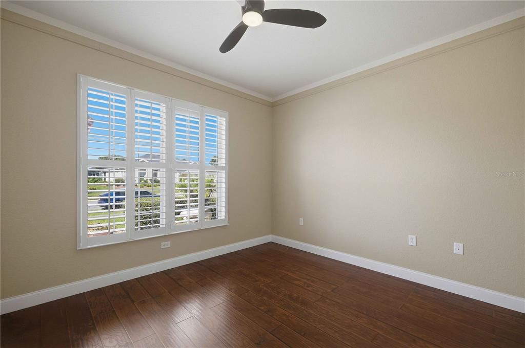 For Sale: $294,500 (2 beds, 2 baths, 2048 Square Feet)