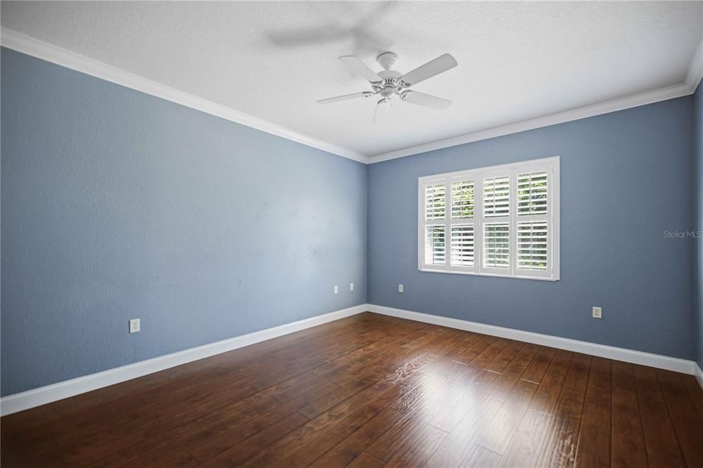 For Sale: $294,500 (2 beds, 2 baths, 2048 Square Feet)