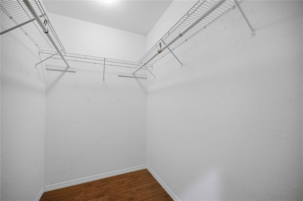 For Sale: $294,500 (2 beds, 2 baths, 2048 Square Feet)