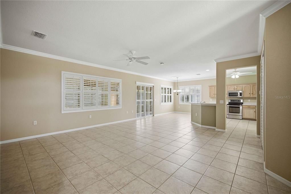 For Sale: $294,500 (2 beds, 2 baths, 2048 Square Feet)