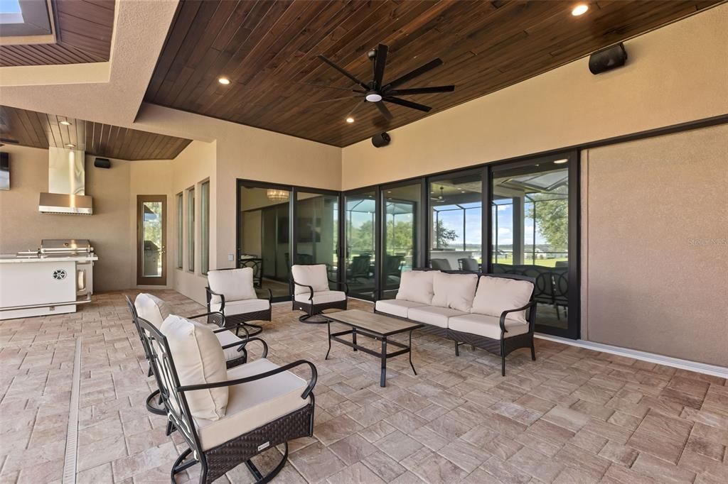 For Sale: $1,200,000 (4 beds, 4 baths, 3547 Square Feet)