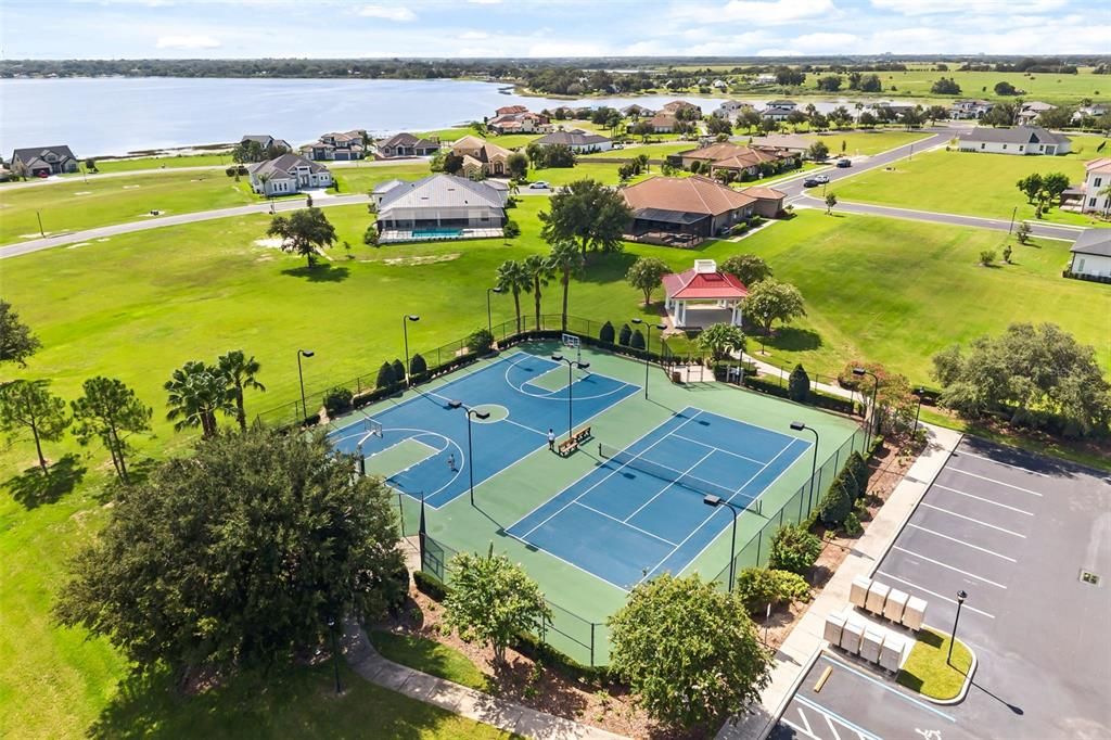 For Sale: $1,200,000 (4 beds, 4 baths, 3547 Square Feet)