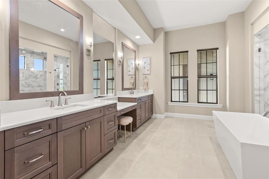 For Sale: $1,200,000 (4 beds, 4 baths, 3547 Square Feet)