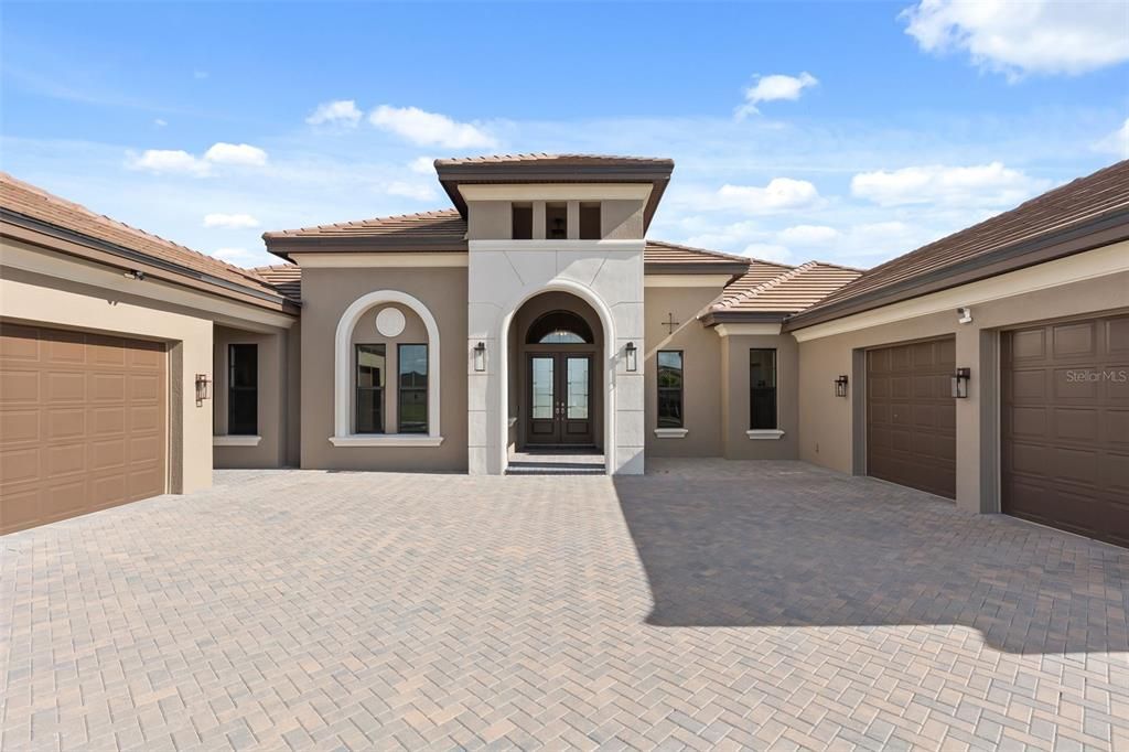 For Sale: $1,200,000 (4 beds, 4 baths, 3547 Square Feet)