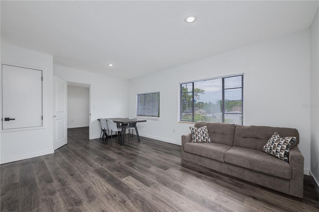 Active With Contract: $280,000 (4 beds, 0 baths, 1408 Square Feet)