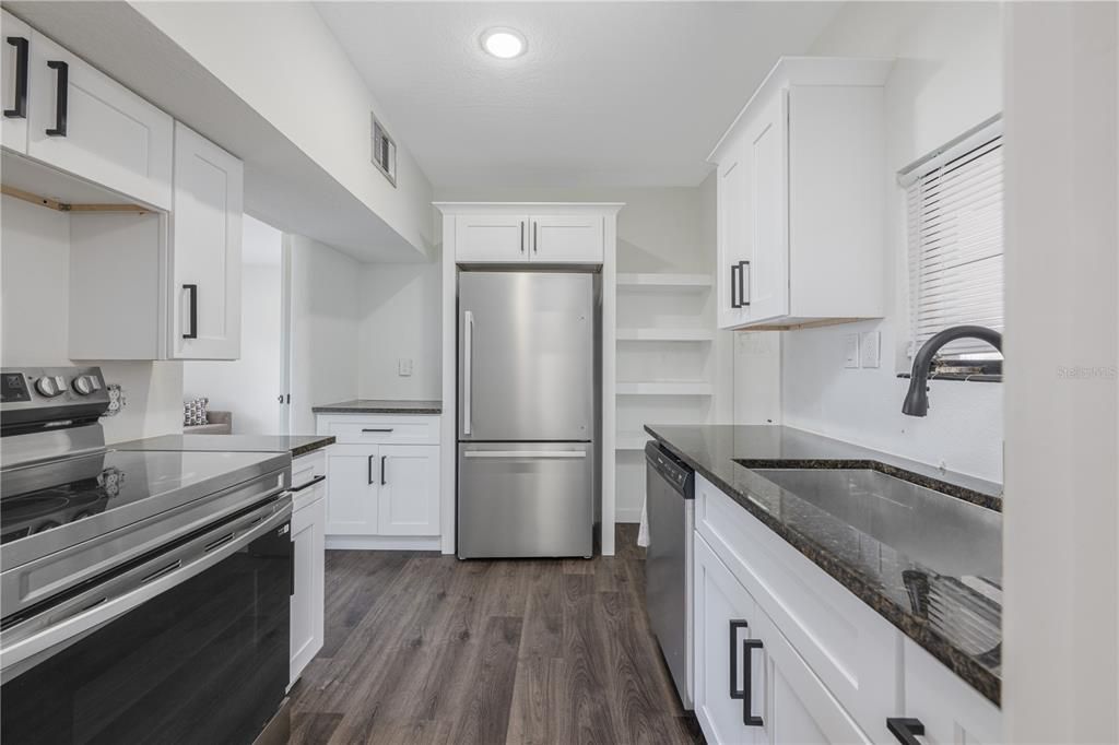 Active With Contract: $280,000 (4 beds, 0 baths, 1408 Square Feet)