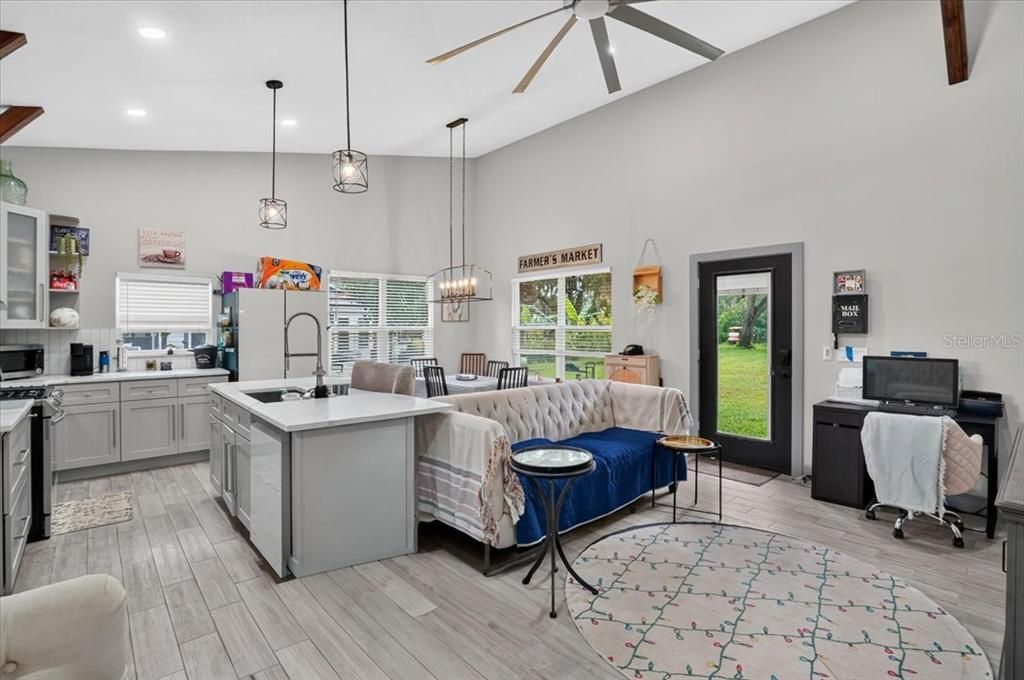 For Sale: $1,150,000 (3 beds, 2 baths, 2073 Square Feet)
