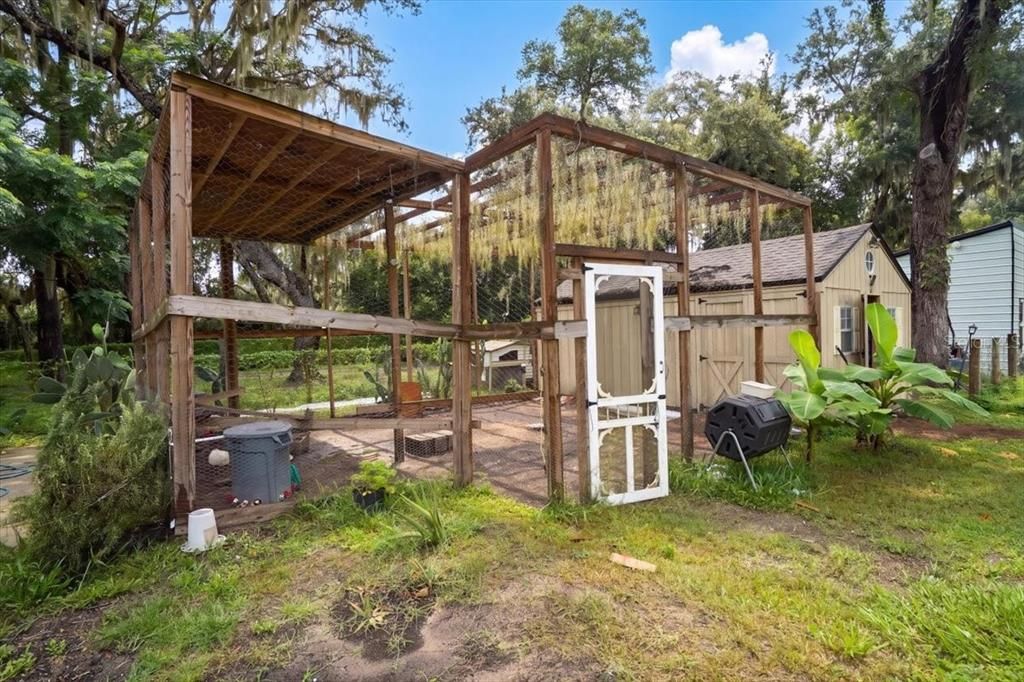 For Sale: $1,150,000 (3 beds, 2 baths, 2073 Square Feet)