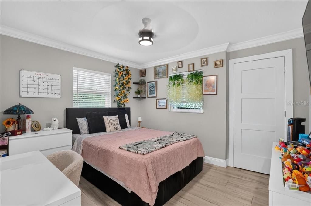 For Sale: $1,150,000 (3 beds, 2 baths, 2073 Square Feet)