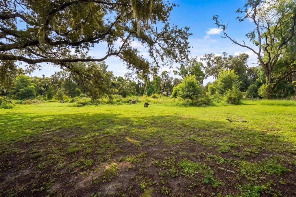 For Sale: $1,150,000 (3 beds, 2 baths, 2073 Square Feet)