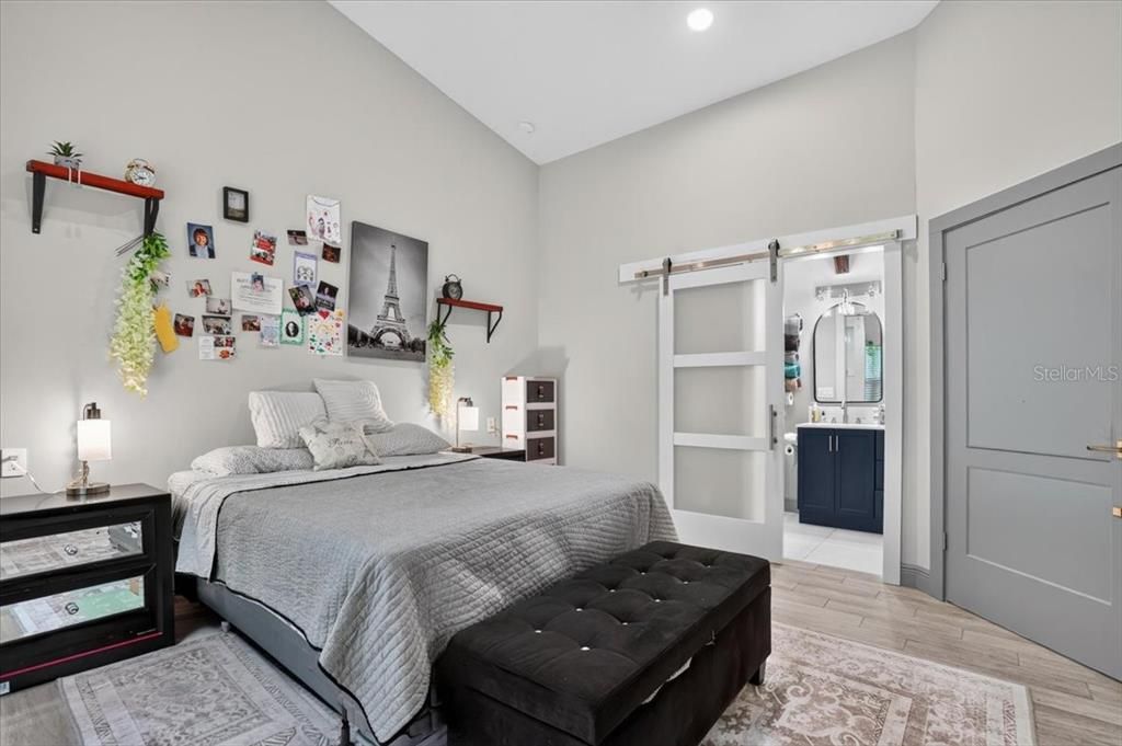 For Sale: $1,150,000 (3 beds, 2 baths, 2073 Square Feet)