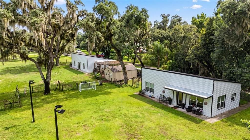For Sale: $1,150,000 (3 beds, 2 baths, 2073 Square Feet)