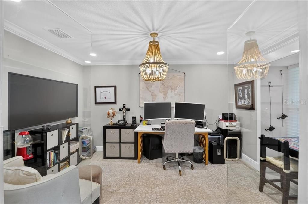 For Sale: $1,150,000 (3 beds, 2 baths, 2073 Square Feet)