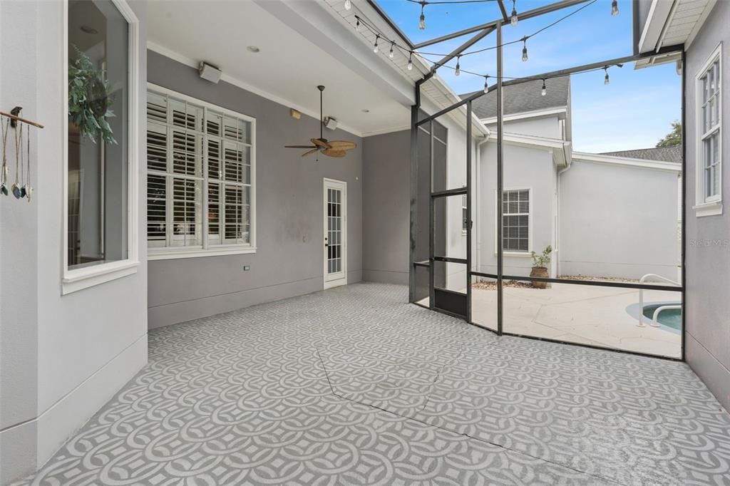 For Sale: $1,800,000 (5 beds, 4 baths, 4230 Square Feet)