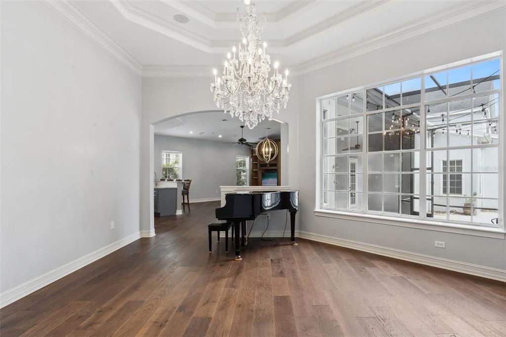 For Sale: $1,800,000 (5 beds, 4 baths, 4230 Square Feet)