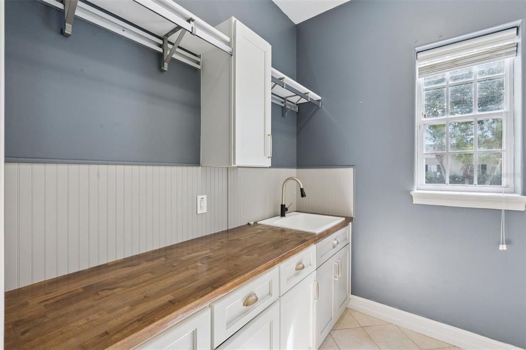 For Sale: $1,800,000 (5 beds, 4 baths, 4230 Square Feet)