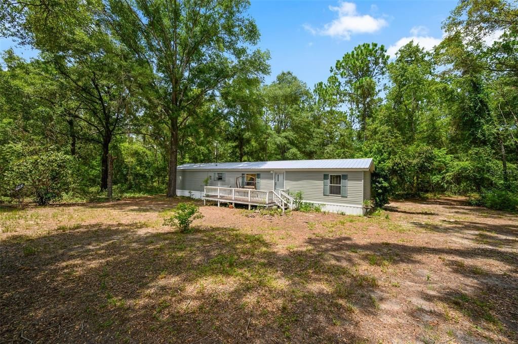 For Sale: $215,000 (2 beds, 2 baths, 1056 Square Feet)