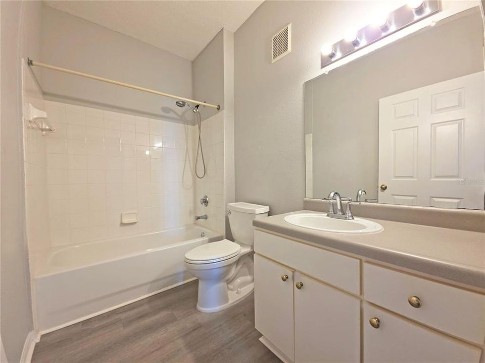 For Rent: $2,250 (3 beds, 2 baths, 1345 Square Feet)