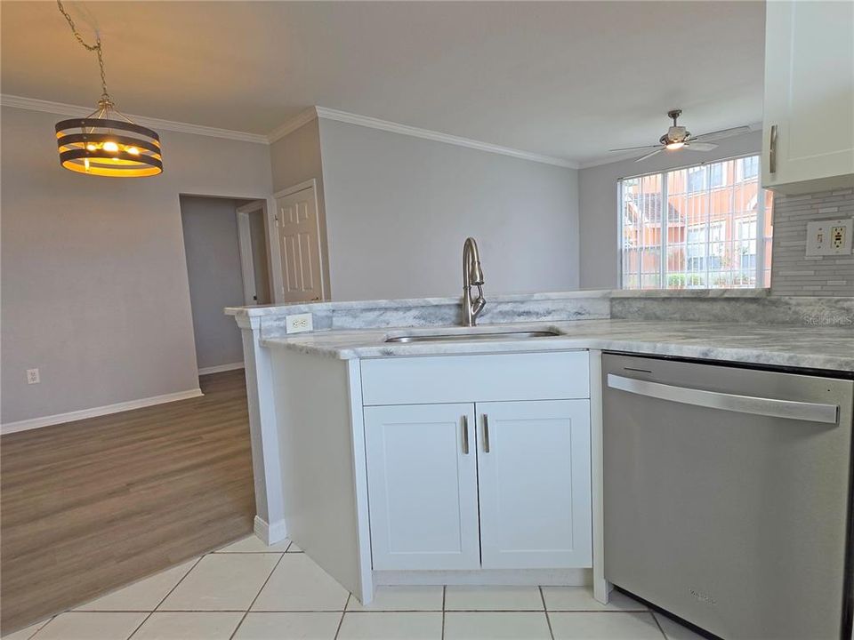 For Rent: $2,250 (3 beds, 2 baths, 1345 Square Feet)