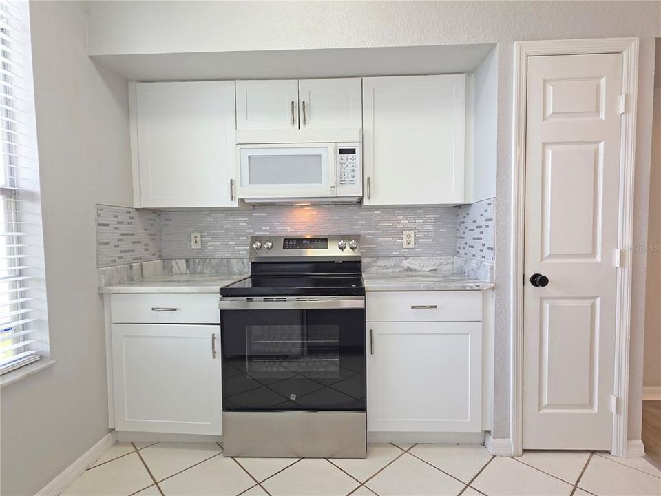 For Rent: $2,250 (3 beds, 2 baths, 1345 Square Feet)