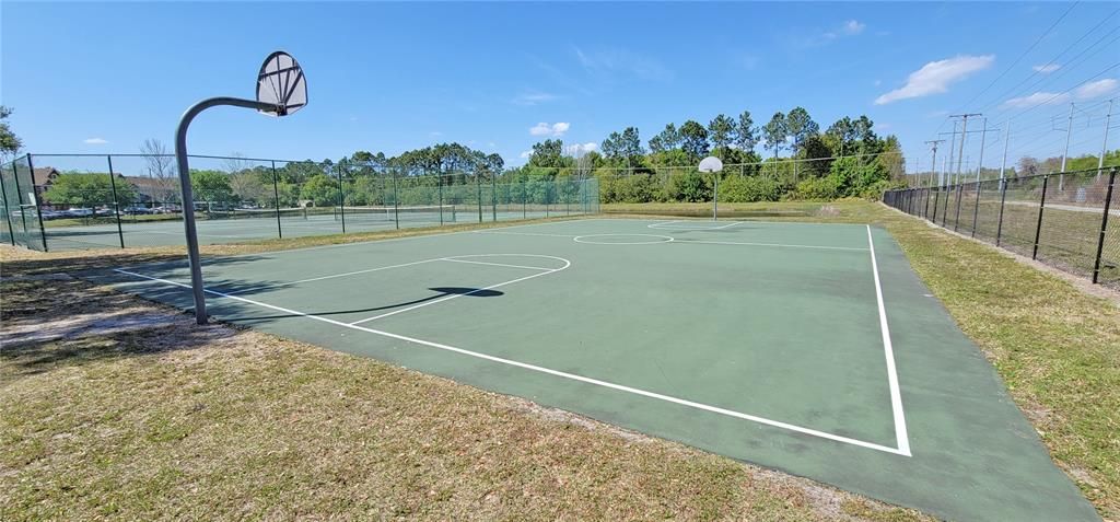 For Rent: $2,250 (3 beds, 2 baths, 1345 Square Feet)