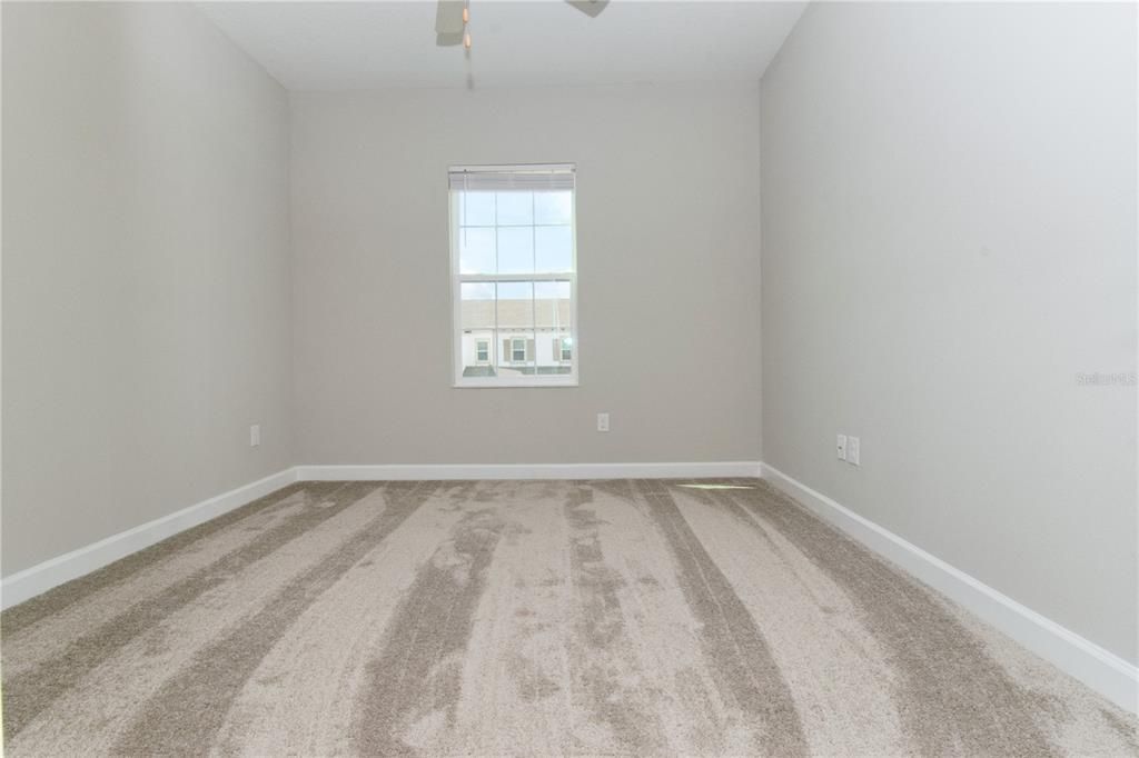 For Rent: $2,600 (3 beds, 2 baths, 1632 Square Feet)