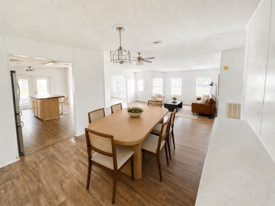 For Sale: $90,000 (2 beds, 2 baths, 1456 Square Feet)