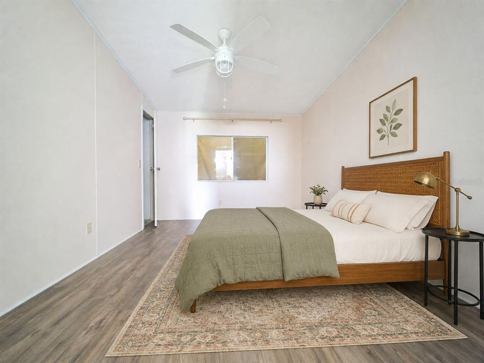 For Sale: $90,000 (2 beds, 2 baths, 1456 Square Feet)